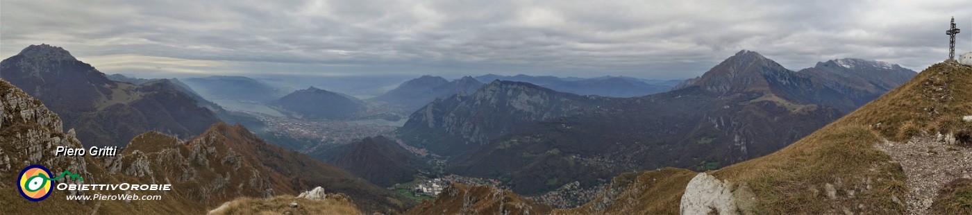 80 Da sx Resegone, Lecco con suoi laghi e monti, Grigne, Croce Due Mani.jpg